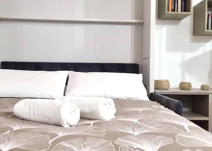 Center Self Check-in Apartment *