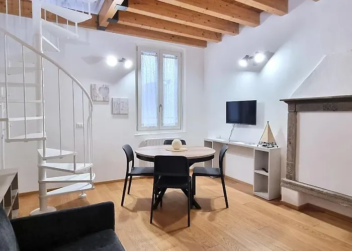 Apartment Center Self Check-in *